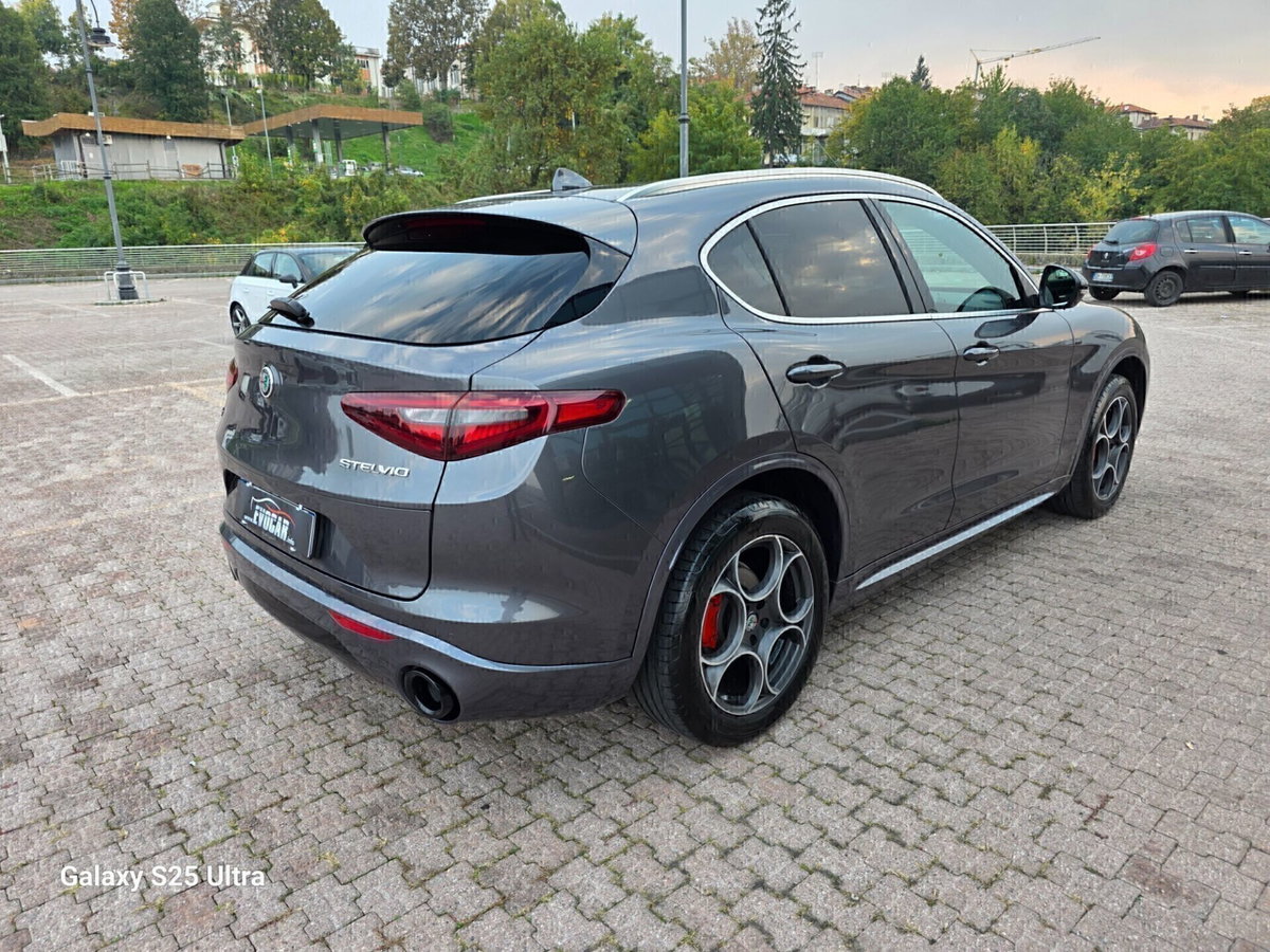 Alfa Romeo Stelvio Stelvio 2.2 Turbodiesel 210 CV AT8 Q4 6C Villa D'este (13)